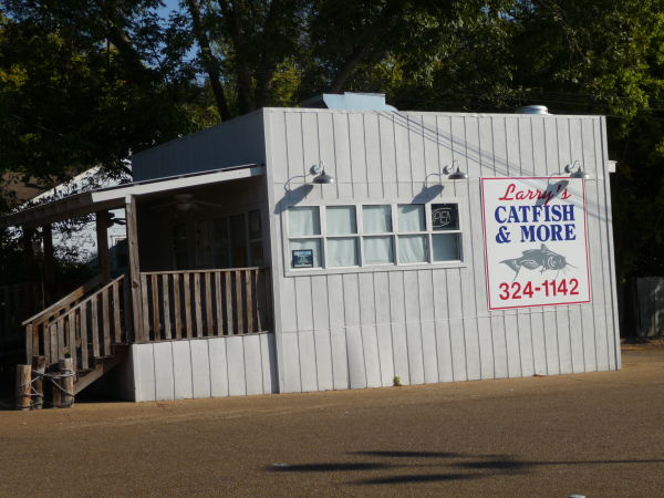 Larry's Catfish - Starkville, MS